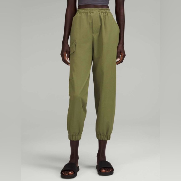 Lululemon Lab Green Joggers - Picture 1 of 13